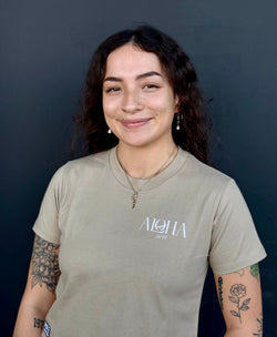 Aloha Nui 'Iwa Crop Tee in Tan