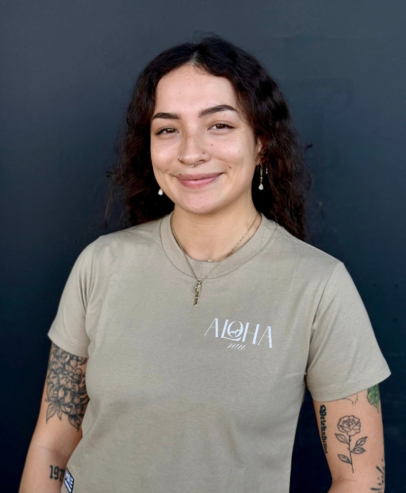 Aloha Nui 'Iwa Crop Tee in Tan