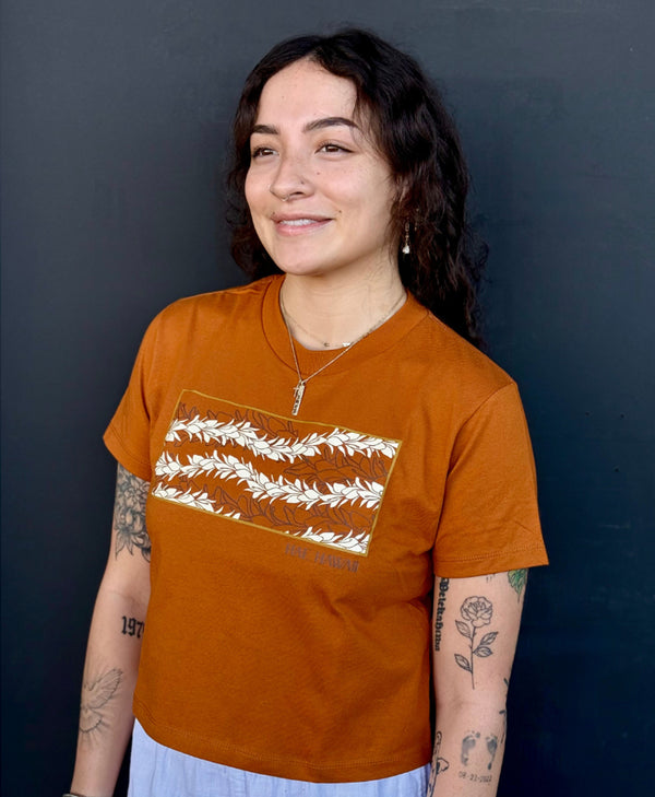 Awapuhi Crop Tee Clay