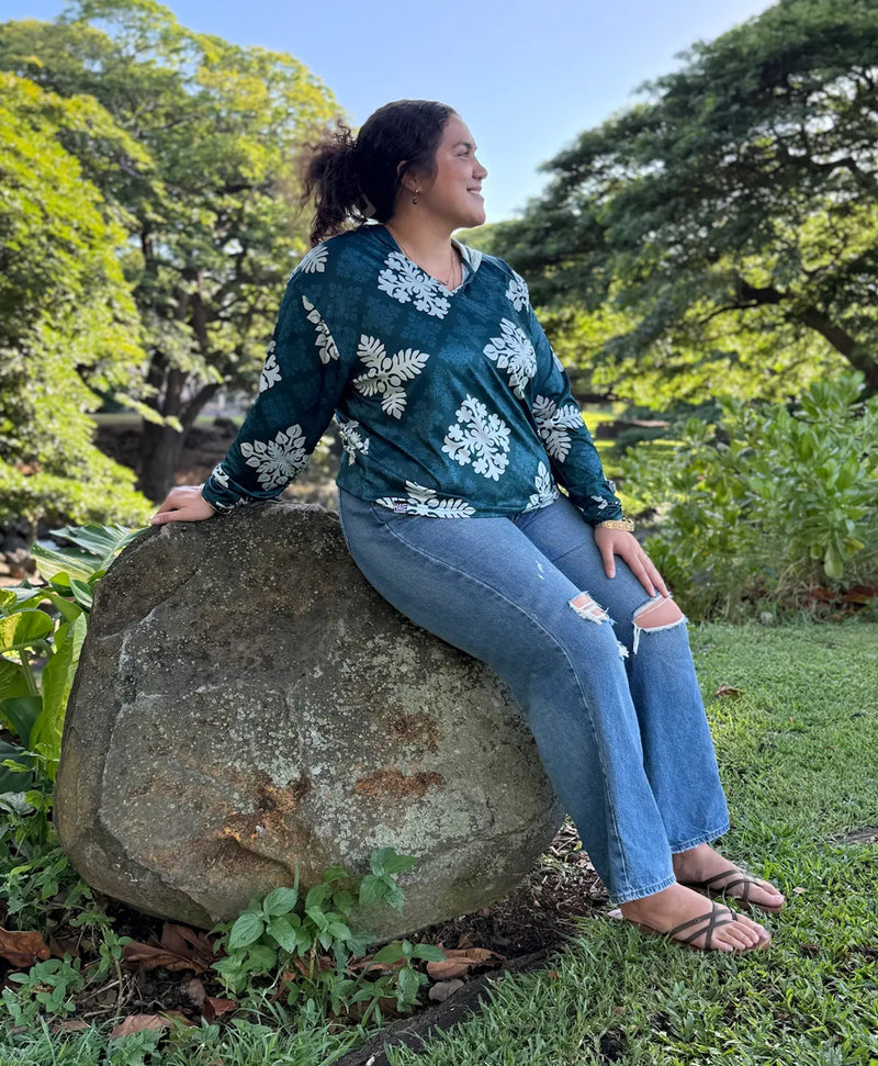 Kapa Kuiki Wahine Crop Hooded Long Sleeve Vneck Drifit Dark Teal