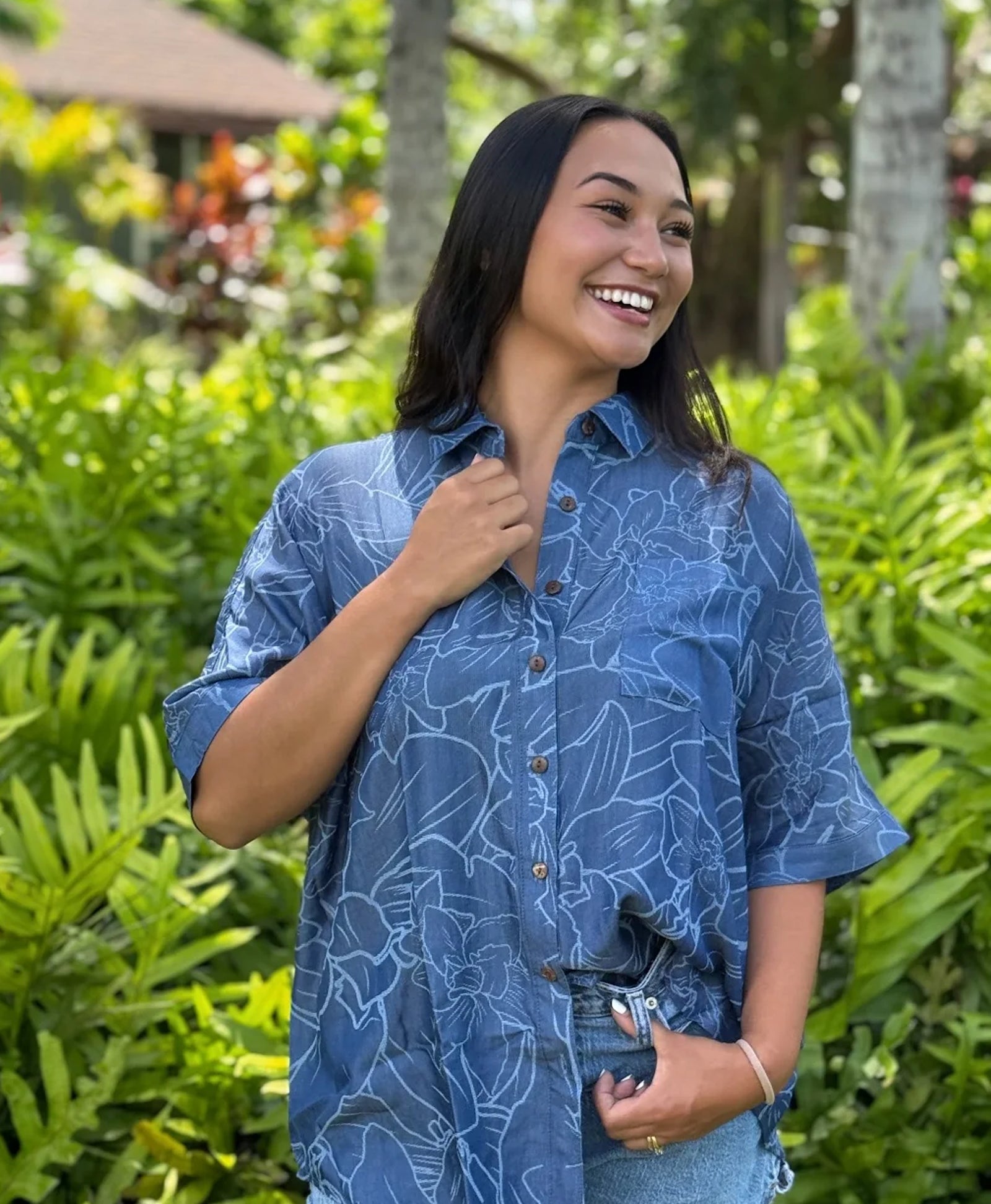 Kiele Wailea Blouse in Dark Chambray – Hae Hawaii