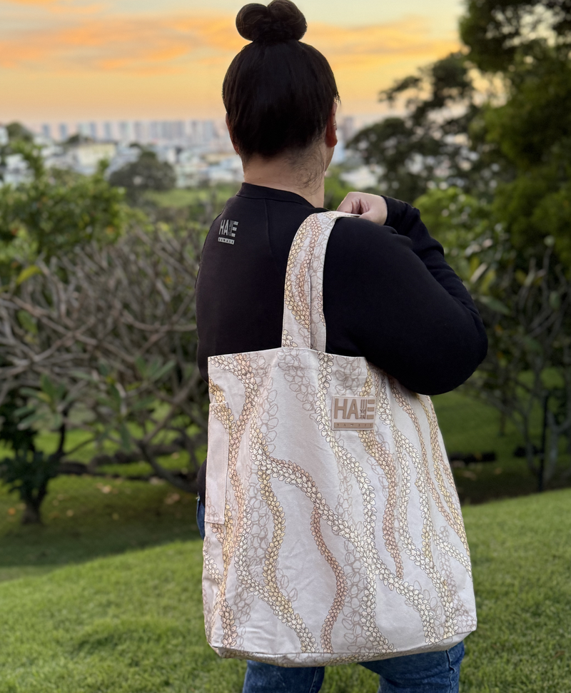 Oversized Hele Canvas Tote Bag Kahelelani